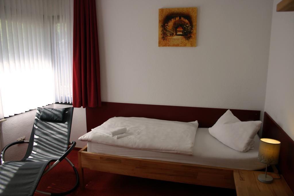 Haus Am Eberbach Hotell Stadtoldendorf Rum bild